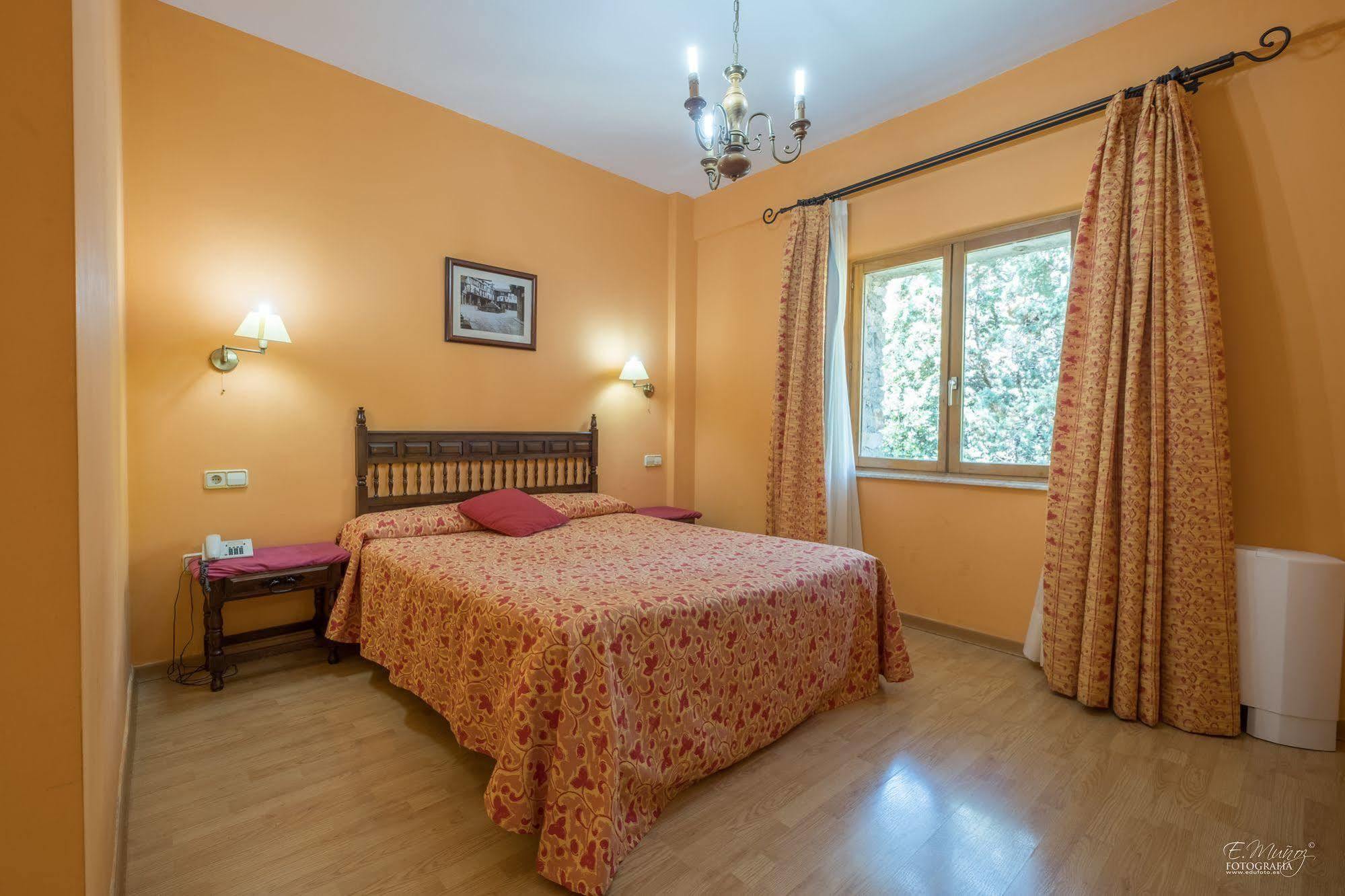לה אלברקה Hotel Batuecas מראה חיצוני תמונה