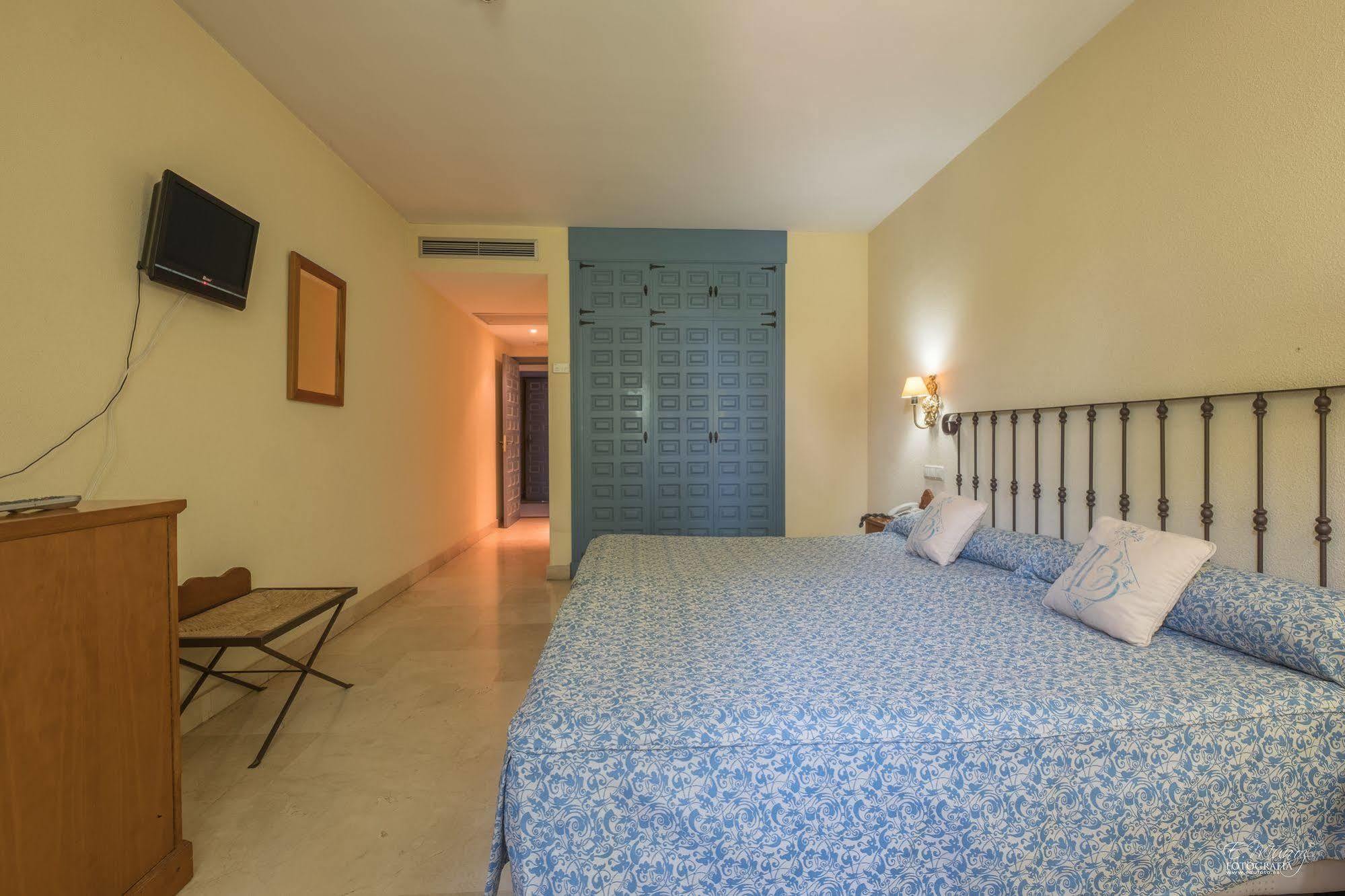 לה אלברקה Hotel Batuecas מראה חיצוני תמונה